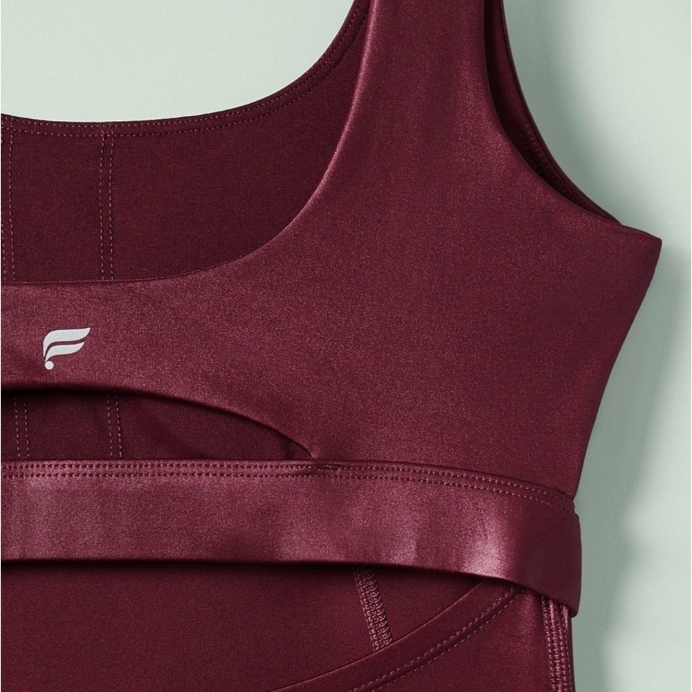 Women's Ox Blood (burgundy) metallic
Jumpsuit- Khloe Kardashian Fab collection - Picture 4 of 4